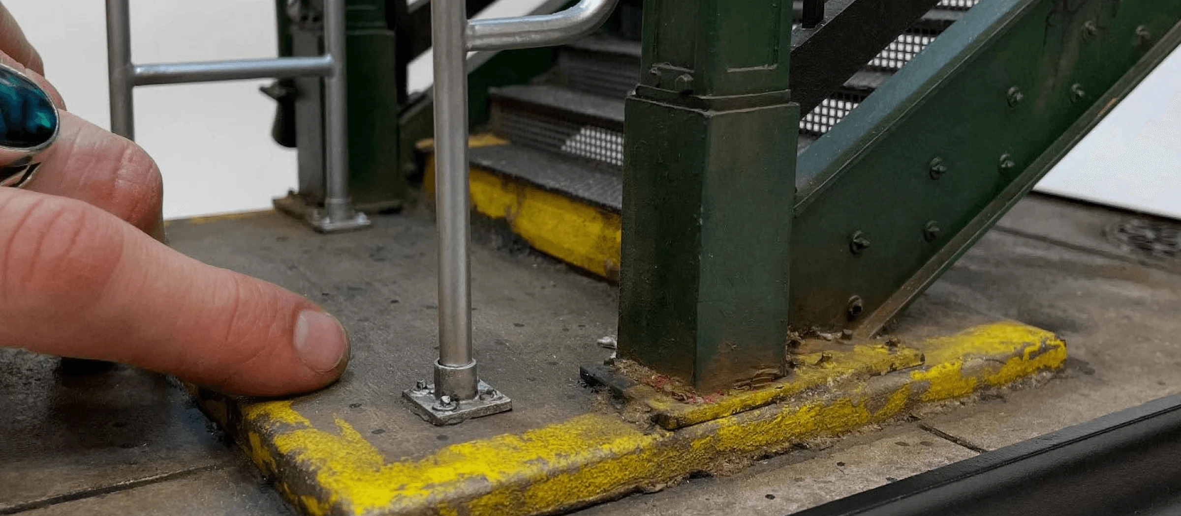 “I make small stuff.” A conversation with Ryan (what_thehell)